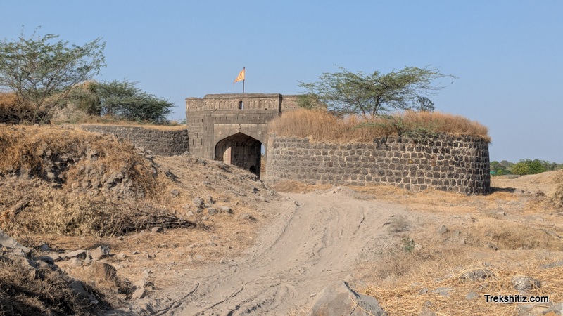 Entrance gate & bastion, Anantapura Fort